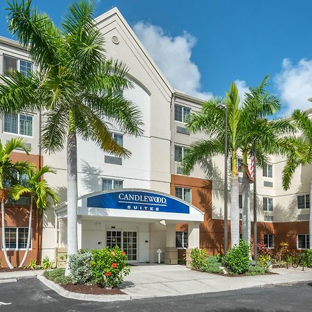 Candlewood Suites Fort Myers/Sanibel Gateway By Ihg Eksteriør bilde